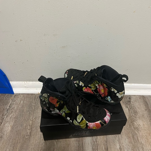 Foamposites Floral - Picture 5 of 9